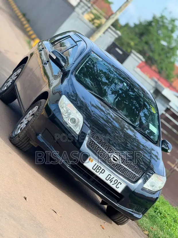 Toyota Corolla Fielder 2010 Black - 1