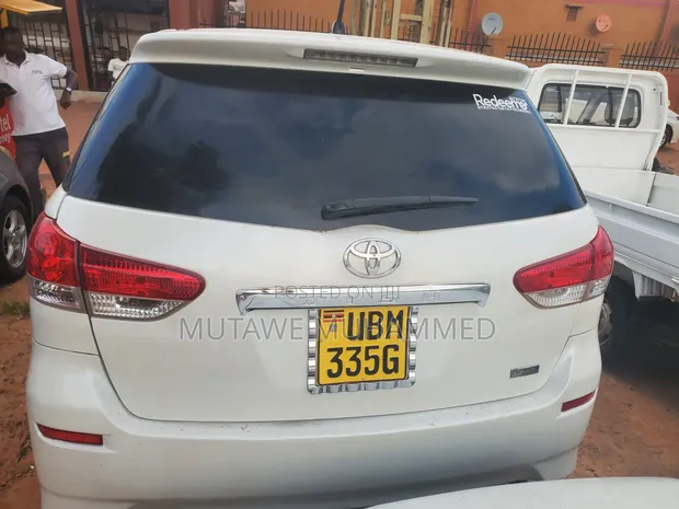 Toyota Wish 2010 White - 1