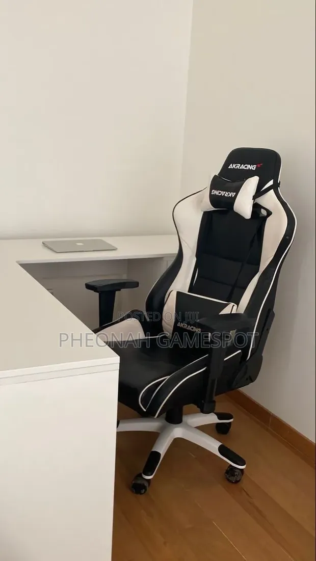 Ergonomic Gaming Chair - 1
