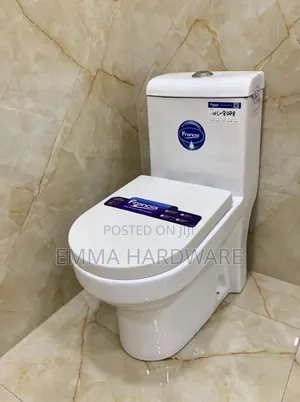 Brand New Frencia Toilet Seat Full Set
