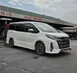 Toyota Noah 2017 White - 1