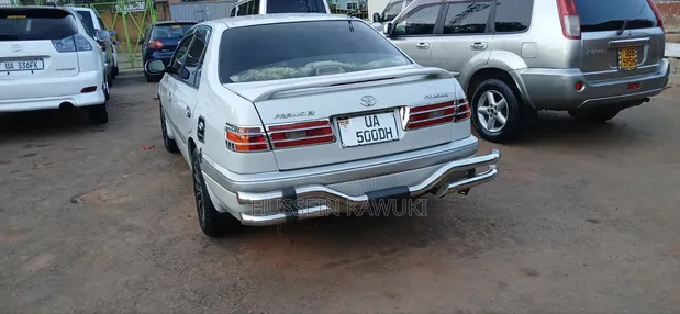 Toyota Corona Premio 1998 White - 1