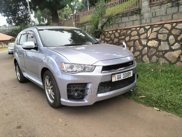 Mitsubishi Outlander Sport ES 2012 Silver - 1