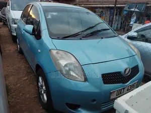 Toyota Vitz 2011 Blue