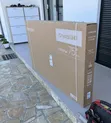 Samsung 75" U8000H Crystal UHD Smart TV - 2