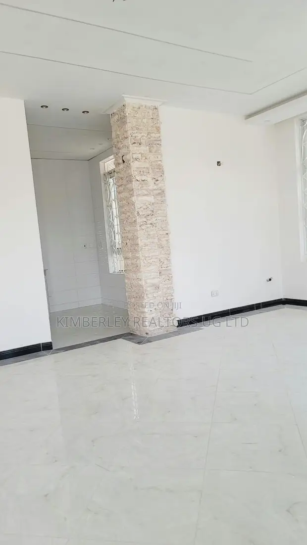 4 Bedroom House for Sale in Kitende, Entebbe Road - 1