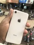 Apple iPhone 8 64GB Rose Gold - 2