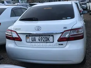 Toyota Premio 2011 White