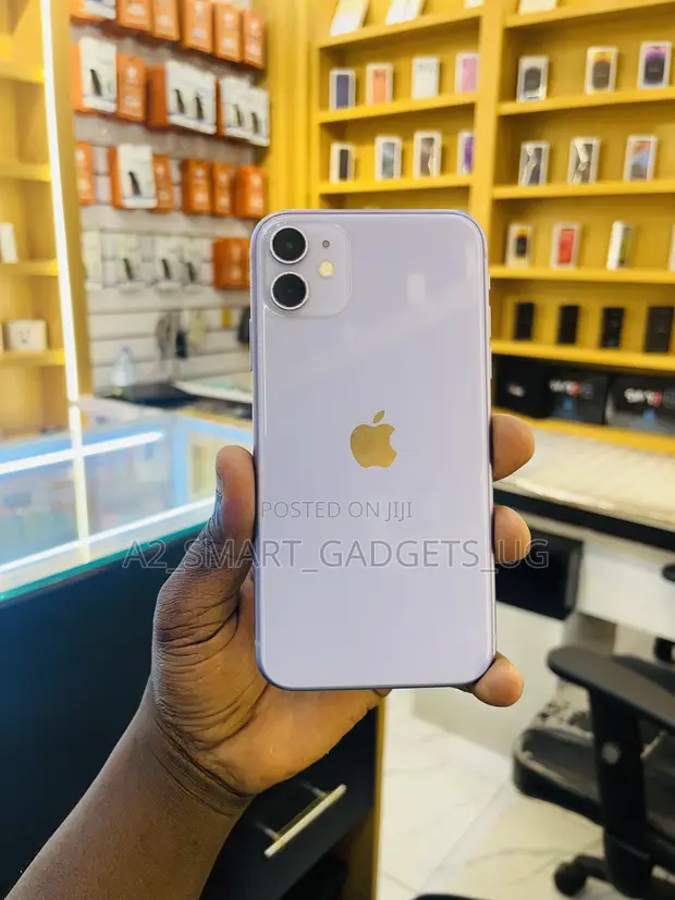 Apple iPhone 11 64GB Purple - 1