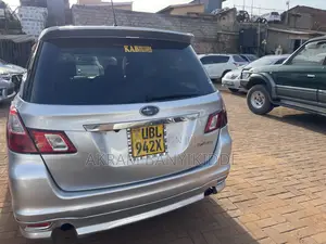 Subaru Exiga 2010 Silver