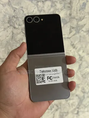 Samsung Galaxy Z Flip5 256GB Gray