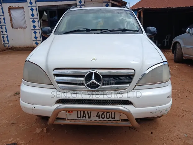 Mercedes-Benz M Class 2000 White - 1