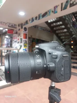 Canon EOS 90D with 18-135mm Lens