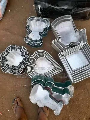 Baking Pans, Trays, Ovens & Stands