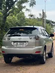 Toyota Harrier 2010 Silver - 4