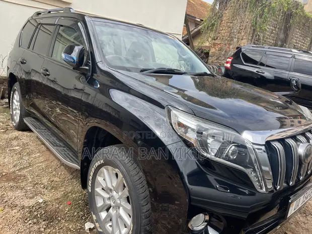 Toyota Land Cruiser Prado 2018 Black - 1