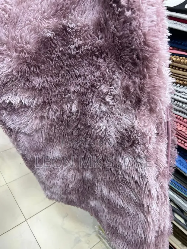 Soft Luxury Rug Carpets - 1