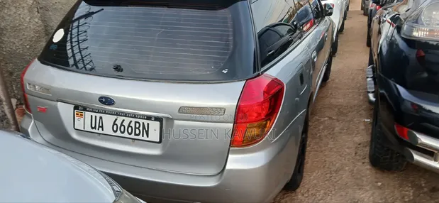 Subaru Legacy 2004 Silver - 1