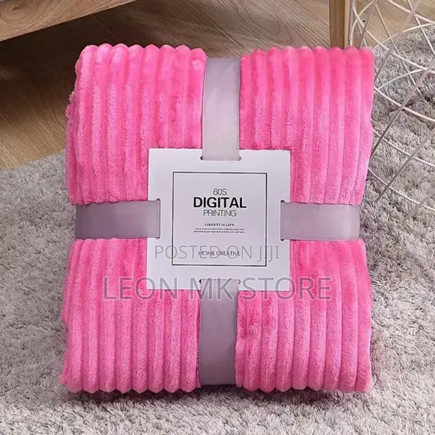 Luxury Ribbed Blanket - Brand New - 1