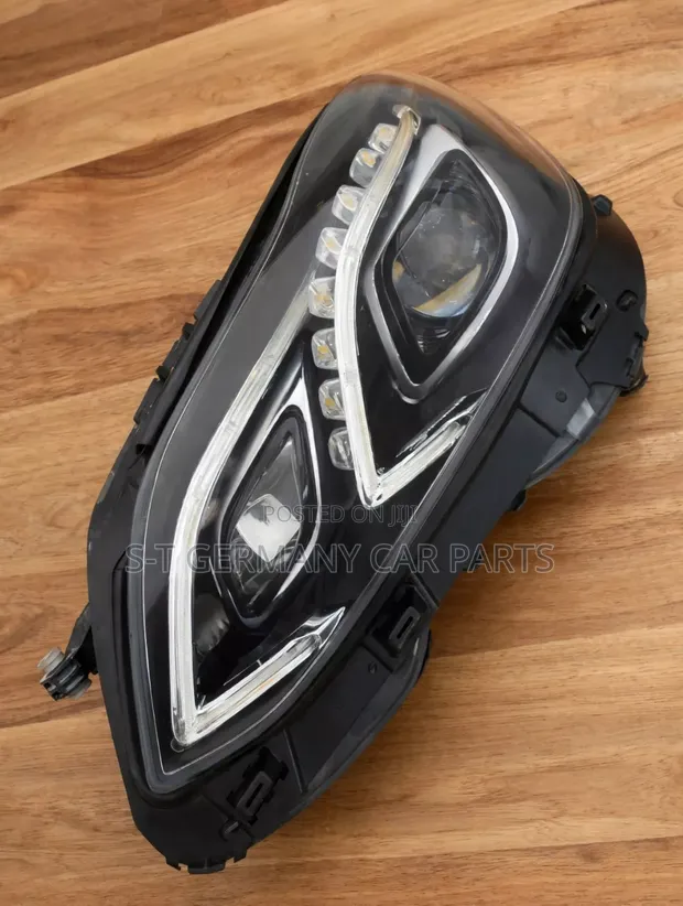 Genuine Used Headlights for Mercedes-Benz E300 W212 (Facelift) - 1