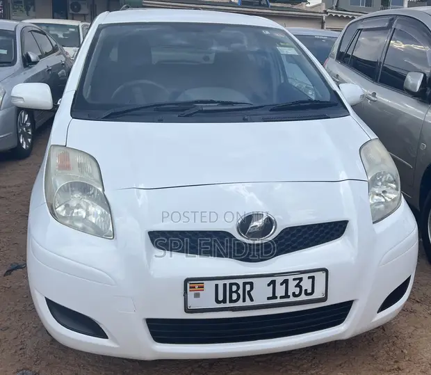 Toyota Vitz 2008 White - 1