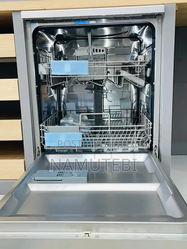 Midea 13 Place Setting Dishwasher - 1