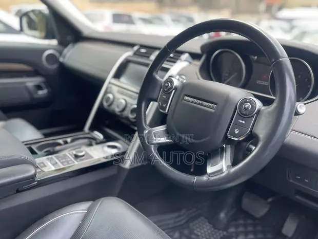 Land Rover Discovery Sport 2018 Gray - 1