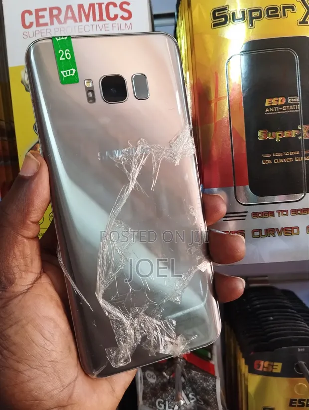 Samsung Galaxy S8+ 128GB Gold - 1