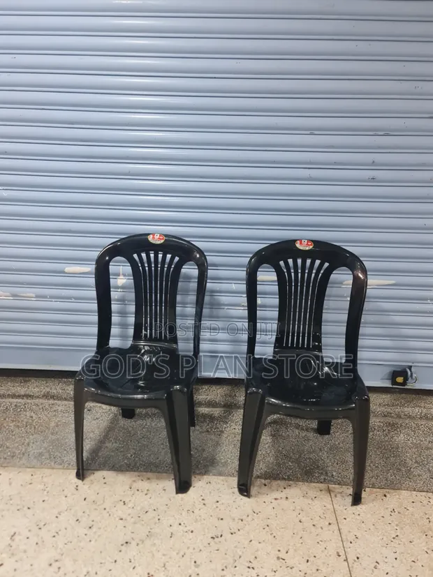1pc High Interest Plastic Chairs - 1