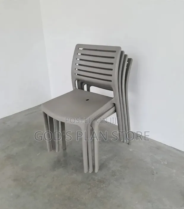 1pc Gray Portable Plastic Chairs - 1
