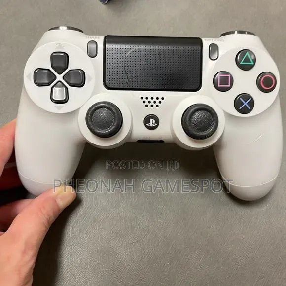 Used PS4 Original UK Controller - 1
