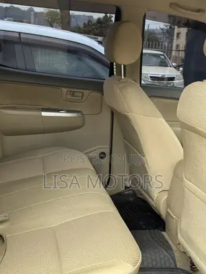 Toyota Hilux 3.0 D-4D 4x4 Double Cabin 2012 Black