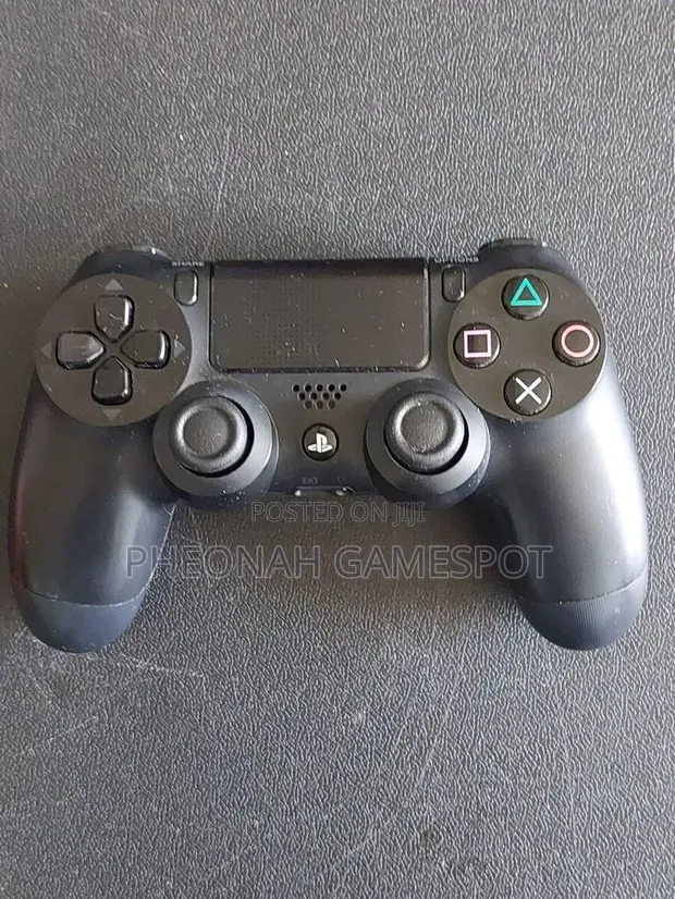 PS4 Original Controller - 1