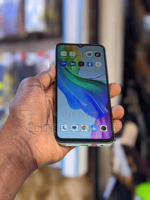 Vivo Y03 64GB Green - 1