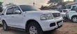 Ford Explorer 2004 White - 4