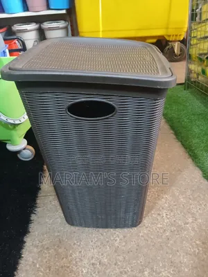 Plastic Laundry Hamper with Rattan Texture