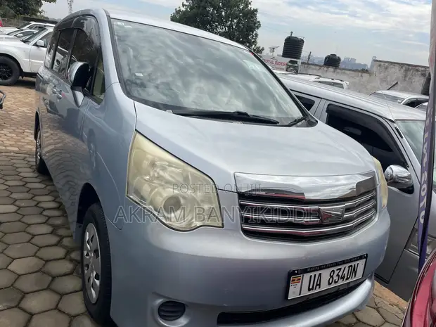 Toyota Noah 2013 Blue - 1