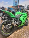 Kawasaki Ninja 250 Sport Bike 2011 - 1