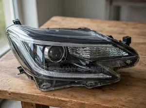 Used Headlights for Toyota Mark X (2013-2014)