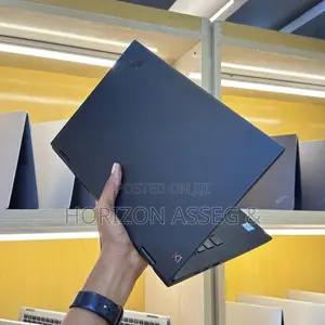 Lenovo ThinkPad X1 Yoga Gen 3 Touchscreen Laptop