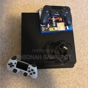 PS4 Standard Console