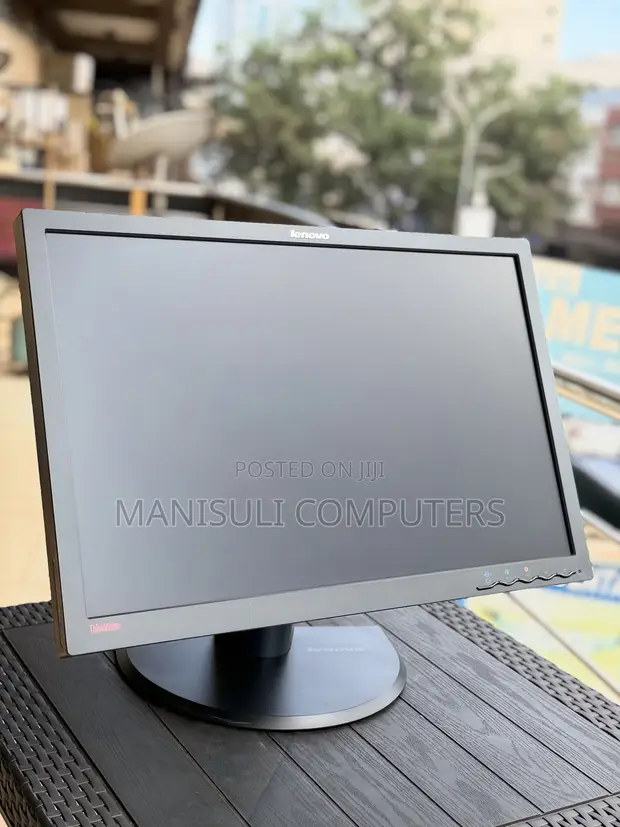 Lenovo 24-Inch IPS Monitor with USB 3.0 & DP - 1