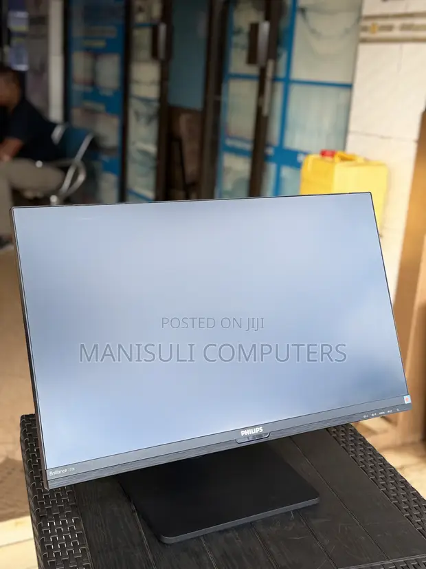 Philips 27-Inch 2K IPS Monitor - 1