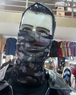 Nike Pro Thermal Gaming Hood
