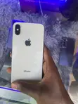 Apple iPhone X 64GB White - 1