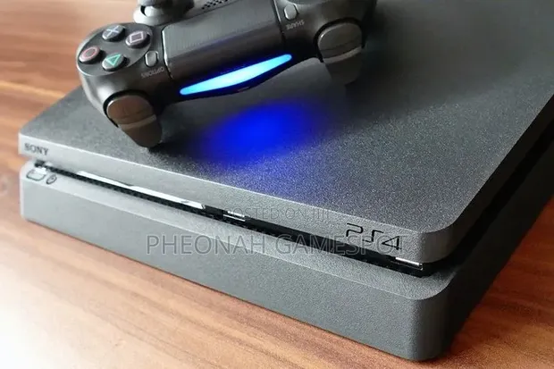 PS4 Slim Console - 1