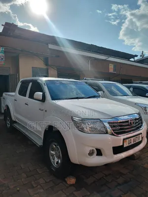 Toyota Hilux Vigo Pickup 2012