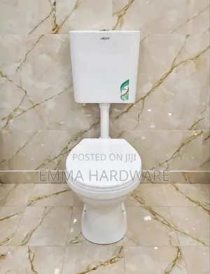 Toilet Seat - Cristina Lirlee, Brand New