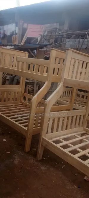 Premium Hardwood Decker Bed