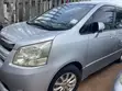 Toyota Noah 2010 Silver - 2